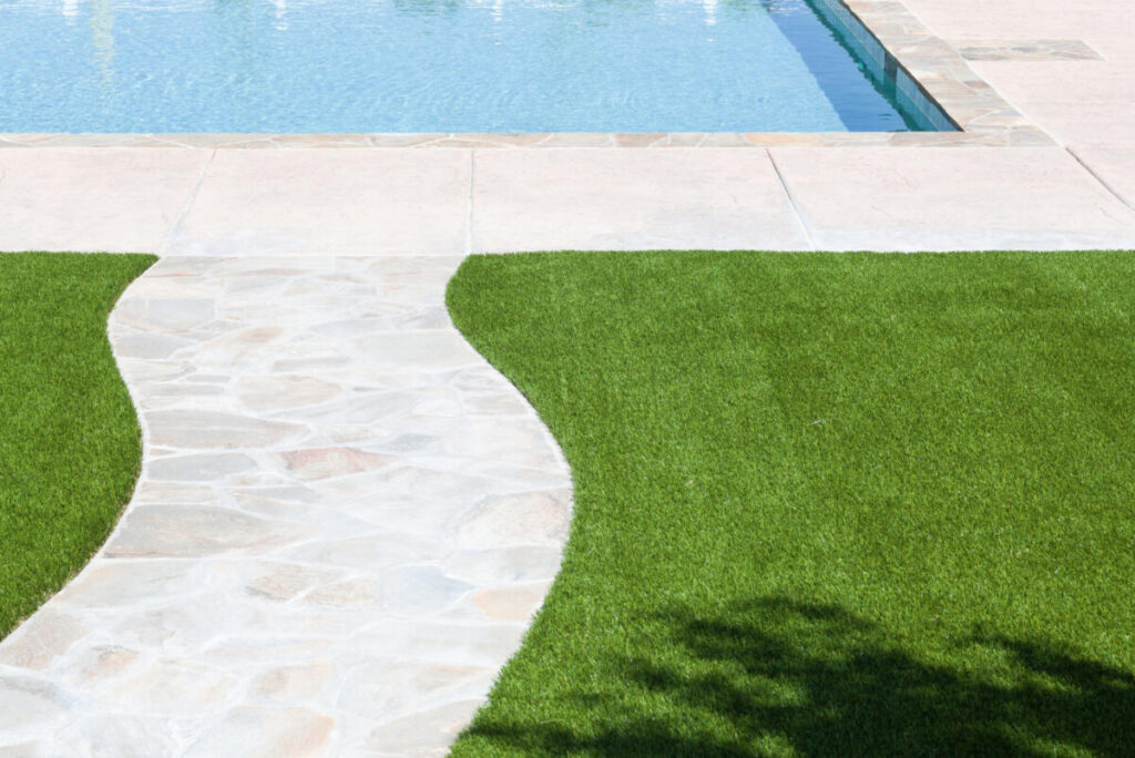 how long does artificial grass last in yard